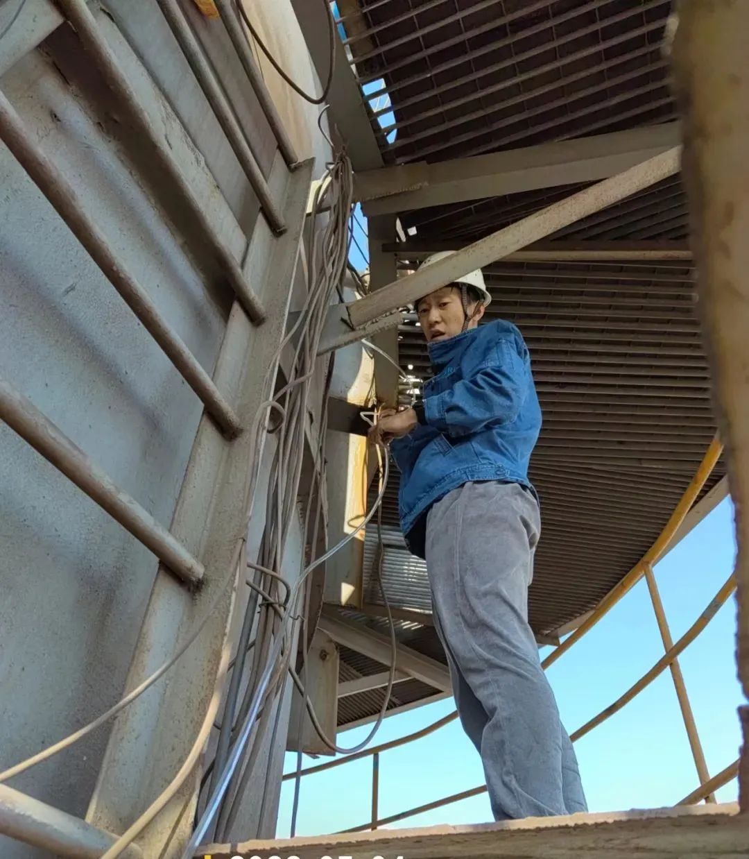 1652327762717777.jpg 645.jpg